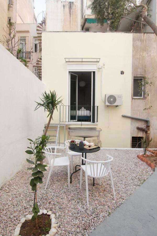 Patio Apartment Near Metro & Acropolis Athene Buitenkant foto